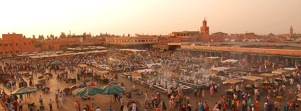 イソップ　Marrakech Journey through the history and heritage of the ochre city - Es